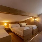 Appt 10 Pers Rénové, Calme, Balcon Sud, Cheminée, Wi-fi, Proche Pistes - Fr-1-545-14 Val Thorens