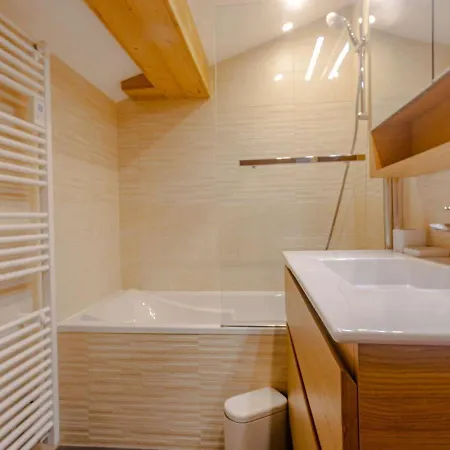 Appt 10 Pers Renove, Calme, Balcon Sud, Cheminee, Wi-fi, Proche Pistes - Fr-1-545-14 Lägenhet