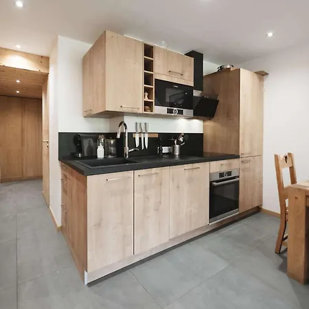 Appt 10 Pers Renove, Calme, Balcon Sud, Cheminee, Wi-fi, Proche Pistes - Fr-1-545-14 *